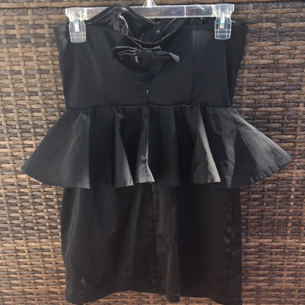 Dress - Picture 3 of 8